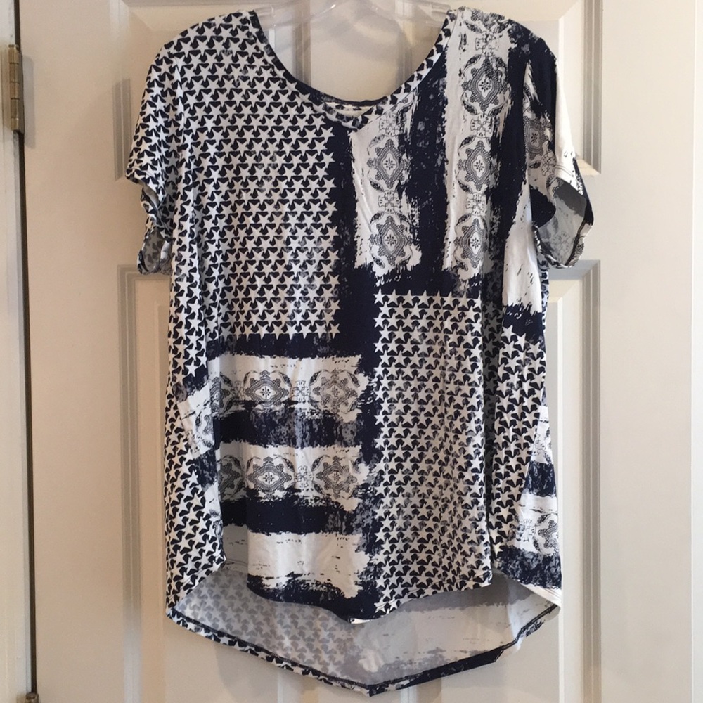 FLASH SALE -- NEW - Trendy Patriotic Summer Top by Westport 1X